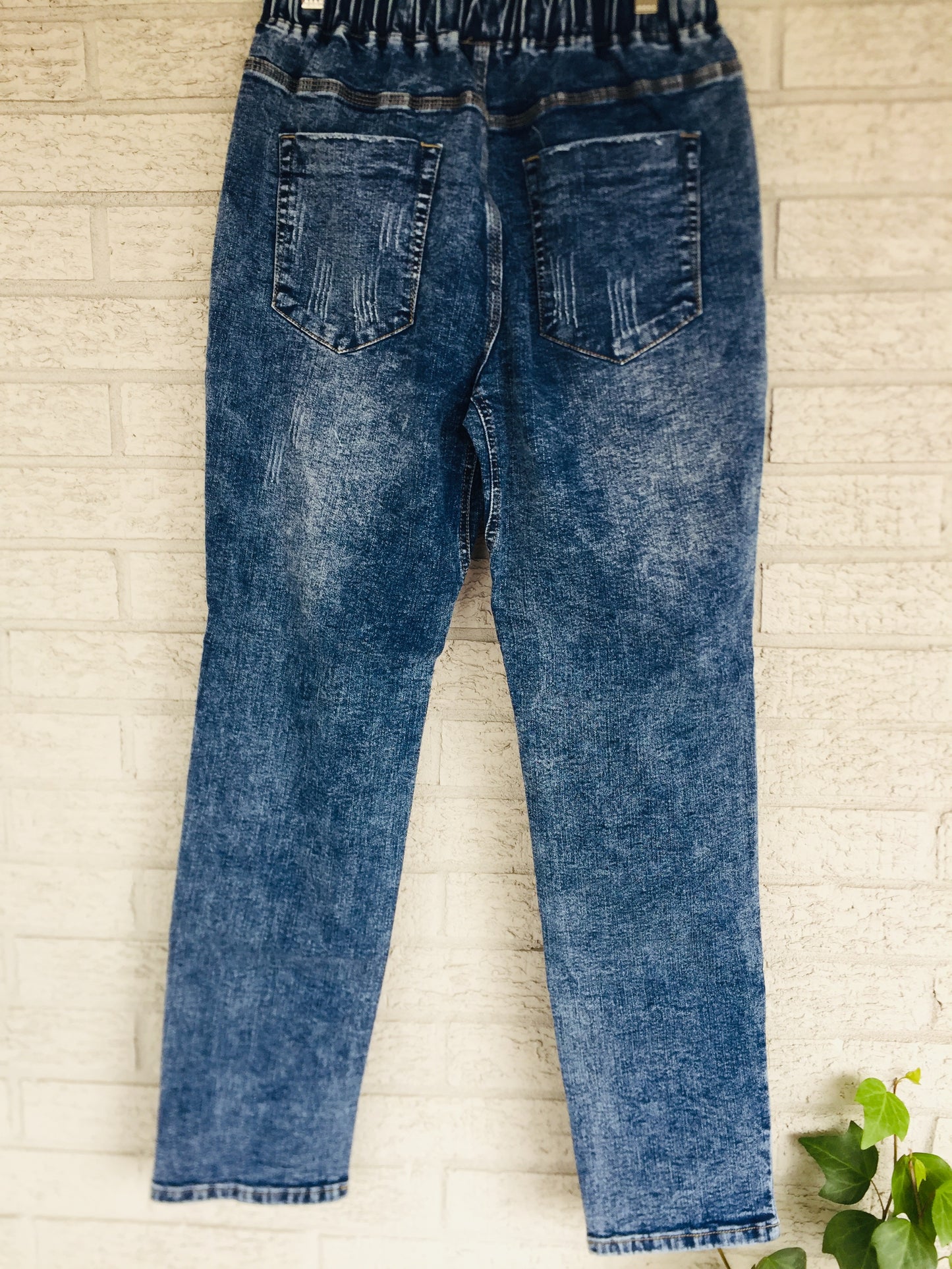 Acid Wash Elastic Jeans